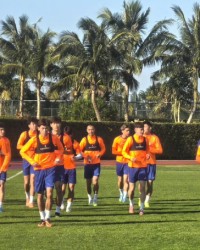 半岛体育登录-泰山队新中卫来了，与彭啸在U23搭档，名记对他评价颇高|贺一然|亚洲杯|山东泰山|长春亚泰|中超_新浪体育_新浪新闻