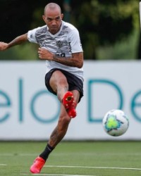 半岛体育-前鲁能外援塔神重返亚洲踢球？ 或加盟日本球队