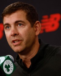 半岛体育官网-史蒂文斯：我喜欢留在这里 我从未寻求其他机会|凯尔特人|布拉德-史蒂文斯|波士顿凯尔特人队|nba|球队_新浪体育_新浪新闻