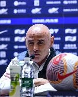 半岛体育登录-穆斯卡特：能参加亚冠本身就是种荣耀 目前要专注于明天的比赛